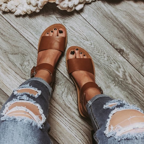 Shoes - Classic flat sandal